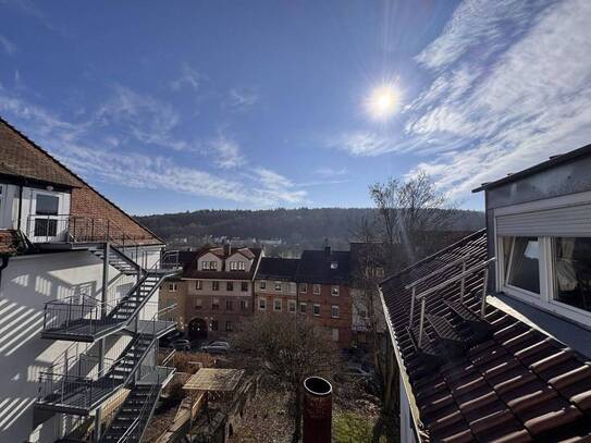 Charmante 2-Zimmer-Maisonette-Wohnung mit schönem Fernblick in Pforzheim-Eutingen