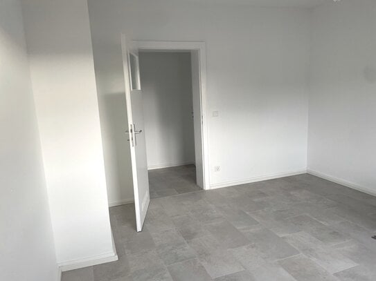 Exklusive 2-Raum-Wohnung mit West-Balkon in Darmstadt! Erstbezug nach vollumfänglicher Sanierung!