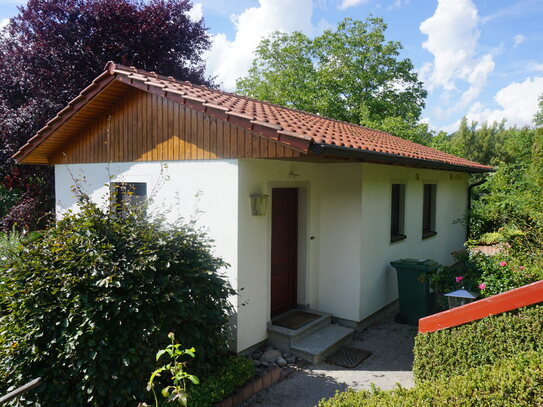 Traumhaus mit großem Garten auf mehreren Ebenen, Gartenhaus, Terrasse und eigenem Brunnen