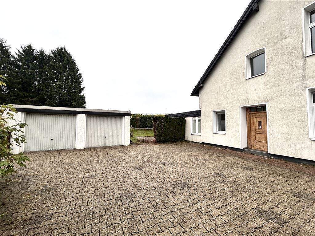 Einfamilienhaus mit Kamin und Garten zur Miete!