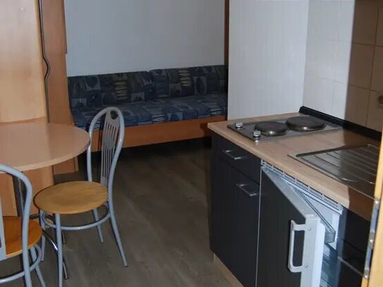 An Studenten zu vermieten, ein möbliertes 1-Zimmer Apartment !