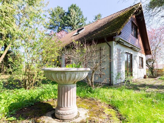 Historischer Dreiseitenhof mit modernem Wohnhaus im eigenen Park