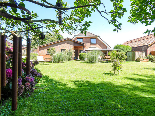 *** Geräumiges Haus in wunderbarer Sackgassenlage *** zentrumsnah, innovativ erbaut, toller Garten