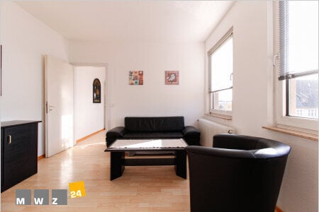 Komplett möbliert / Furnished accommodation in: Pempelfort. Helle, gepflegte 2-Zimmer Wohnung im