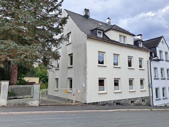 Geräumiges 2 - 3 Familienhaus mit großem Garten