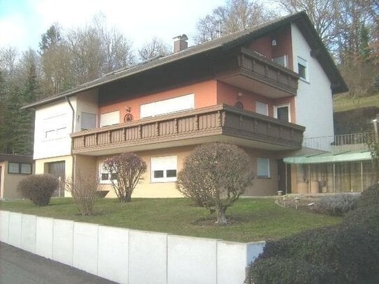 Wohnhaus mit 3 Garagen in Sulz- Mühlheim nähe A81 !