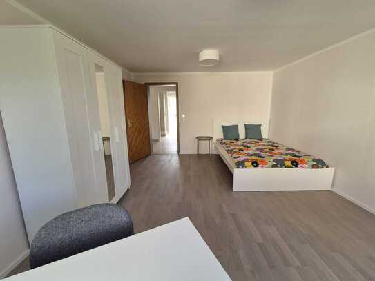 WG Zimmer 16 qm in großer & heller 5-Zimmerwohnung