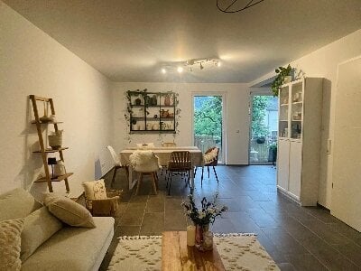 Moderne Erdgeschosswohnung zur Miete - zentral gelegen mit Balkon