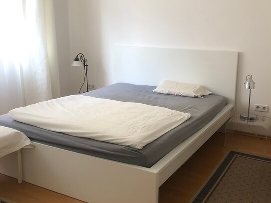 helle möblierte Wohnung mit schönem Balkon nähe Hbf in Moabit ab sofort zu vermieten