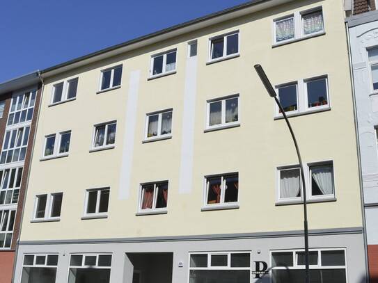031/005 - schöne 4 ZKB Wohnung mit Balkon im 1. OG rechts zu vermieten