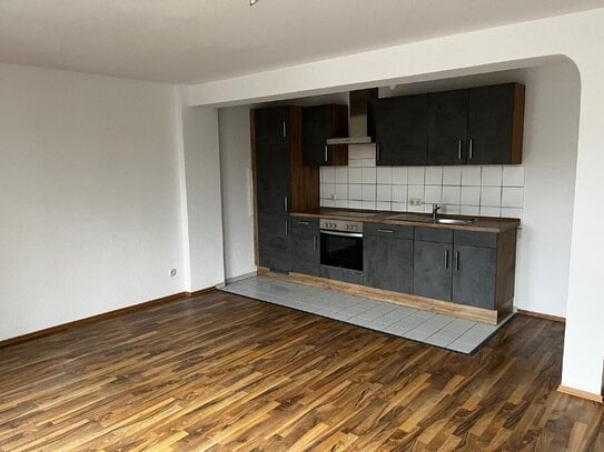 Schöne Etagenwohnung top saniert mit Balkon in Wilhelmshaven Innenstadt zu verkaufen.