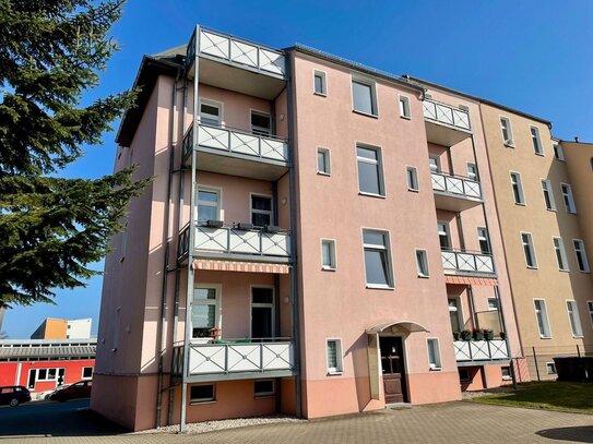 Geräumige 3-Zimmer-Wohnung mit Tageslichtbad, Wanne, Dusche und West-Balkon sowie opt. Stellplatz