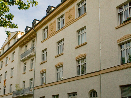 Geräumige 2 ZKB Wohnung in Wiesbaden