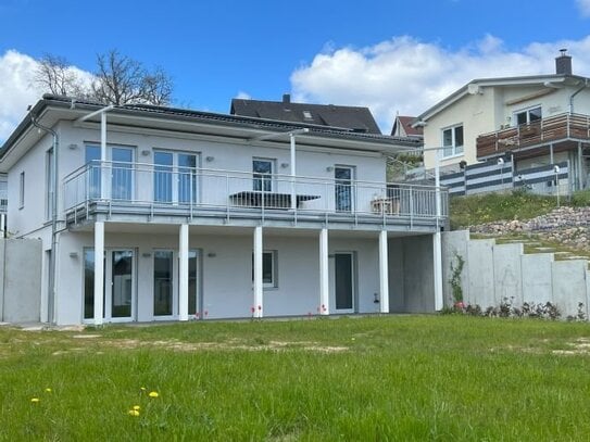 Moderne 3-Zimmer Wohnung mit Einbauküche und großer Terrasse in Göhren sucht Mieter