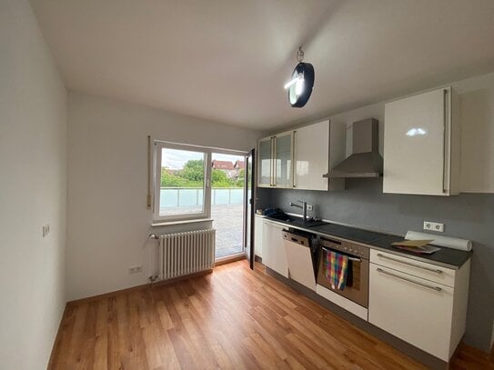 Helle 3-Zimmer-Wohnung mit großer Terrasse in Ettlingen-Spessart