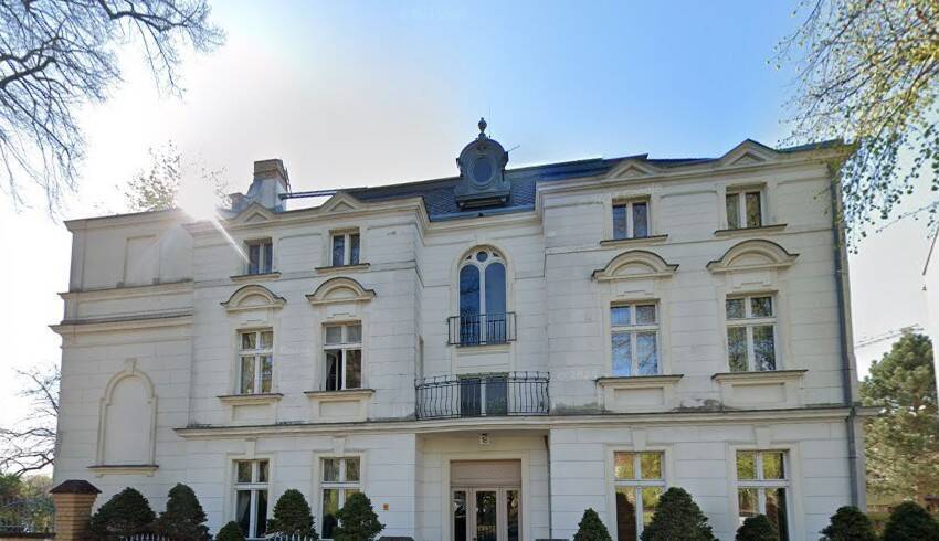 Berlin-Köpenick (Grünau): Befristete Vermietung - tolle Altbauwohnung in Wasserlage (2-er WG geeignet) - Photo 1