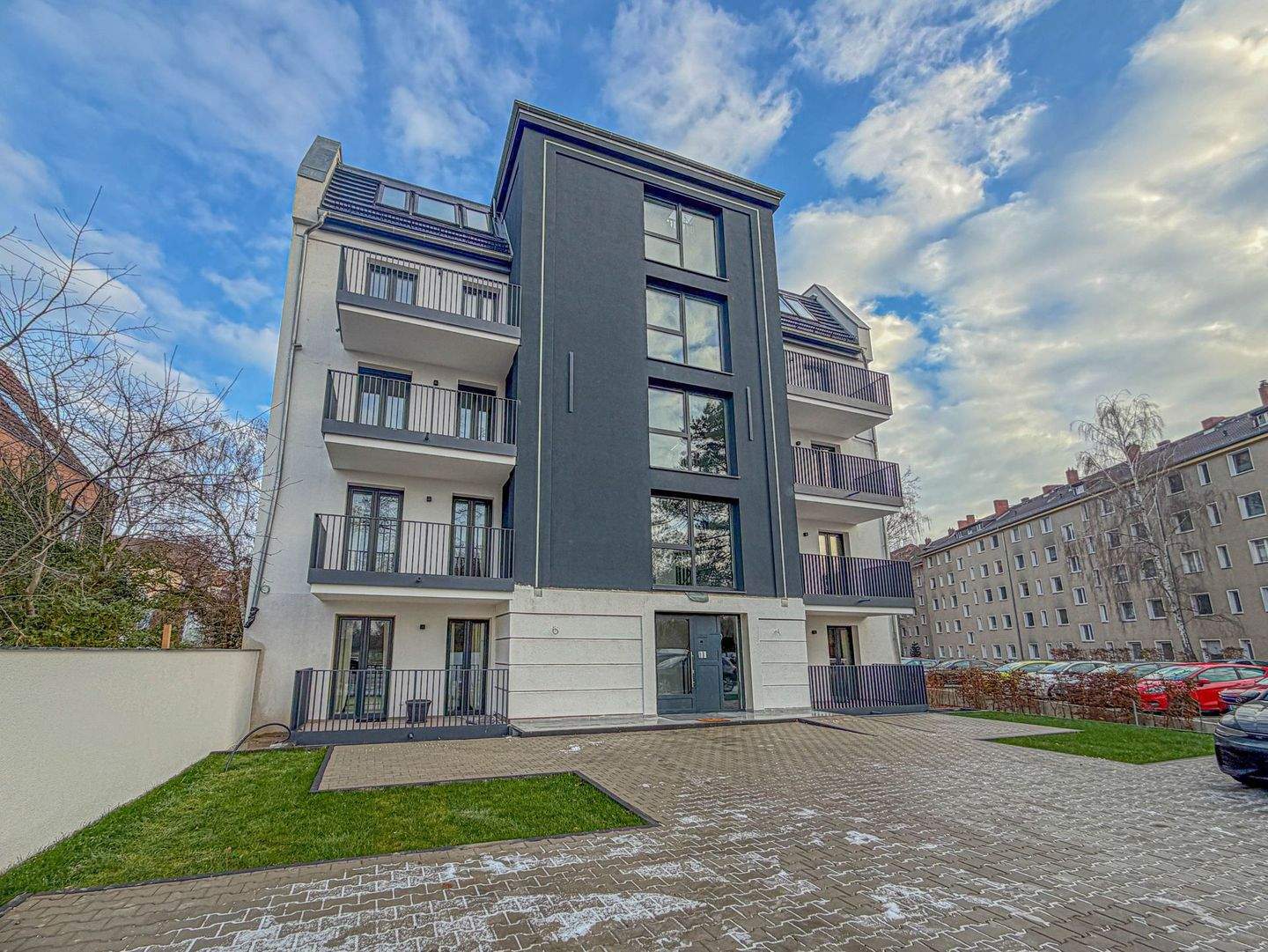 Zeitgemäßer Neubau in Berlin-Spandau - ideales Investment