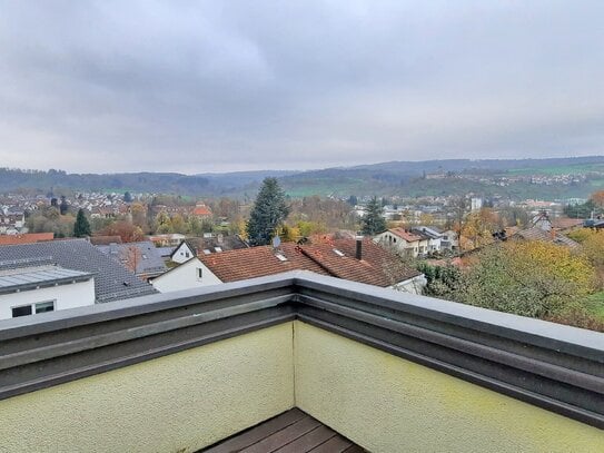 Tolle Dachwohnung mit Weitblick - ideal für Paare!