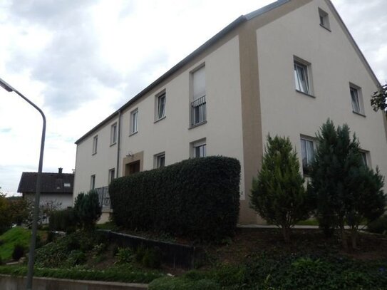 Helle 3 ZKB in Großmehring mit Balkon