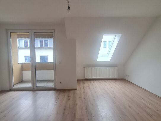 Barrierefreie 1-Zimmer-Wohnung im Dachgeschoss mit Balkon und Aufzug