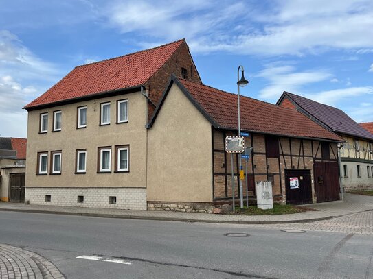 Einfamilienhaus für Handwerker mit Hof und Nebengelass in Schlanstedt bei Halberstadt