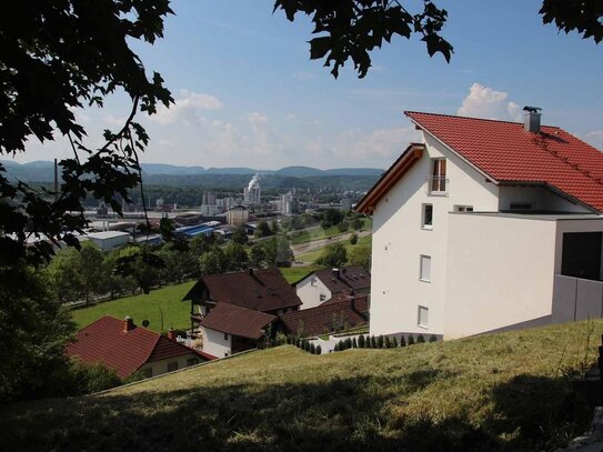 SÜDHANG IN BEGEHRTER LAGE