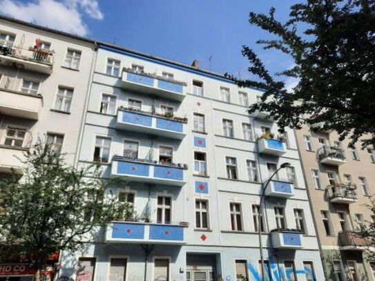 Gepflegte 2-Zimmer Wohnung mit Balkon in zentraler Lage Friedrichshain