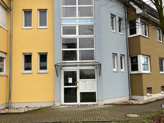 Kleine 2 Raum-Maisonette-Wohnung mit Einbauküche im Leipziger Norden