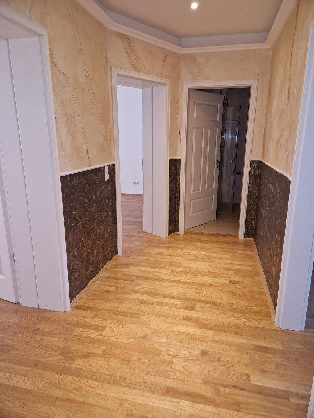 hochwertig sanierte Wohnung mit Balkon zum sofortigen Bezug