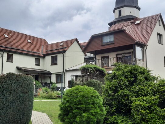 Ein- und Zweifamilienhaus in ruhiger, zentraler Lage von Steinbach-Hallenberg