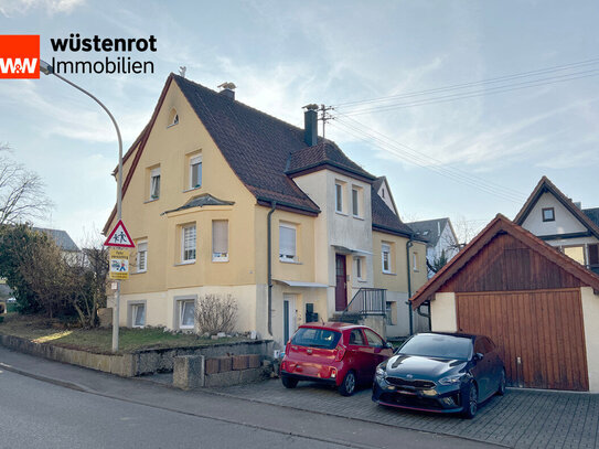 Charmantes Zweifamilienhaus in Erdmannhausen - der Natur ganz nah