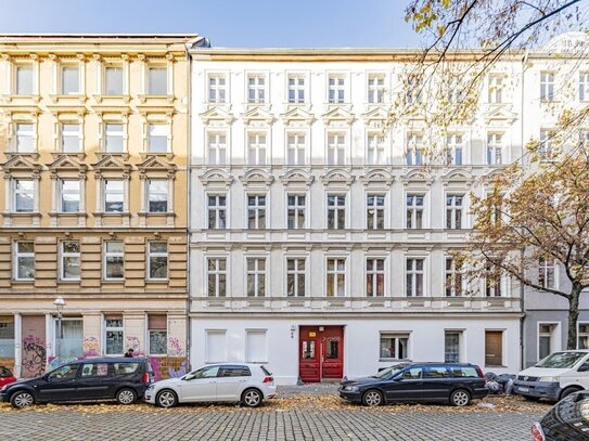 Bezugsfreie Altbau-Wohnung mit flexiblem Wohnkonzept in begehrter Rixdorfer Lage