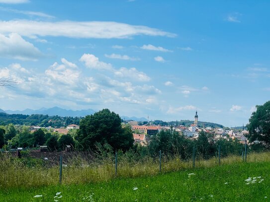 Exklusiver Landsitz mit ca 7 Ha Grundstück zw Salzburg und München - 15km zum Chiemsee - 900m² Wfl.