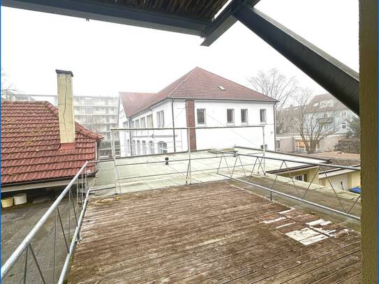 Stadtnahe 3,5 Zimmerwohnung in Singen (Hohentwiel) mit großer Terrasse und Wintergarten + Keller