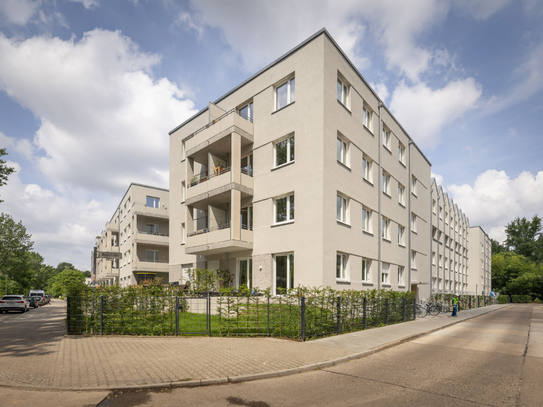 Three Berlin - Moderne 2-Zimmer Wohnung mit Balkon, frei ab sofort!