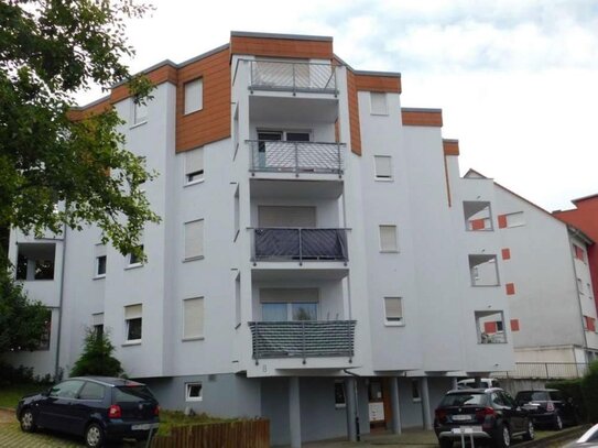 Neu renoviertes, möbliertes 1-Zimmer-Appartement mit neuer Küche und Balkon in Top-Lage in Eppingen