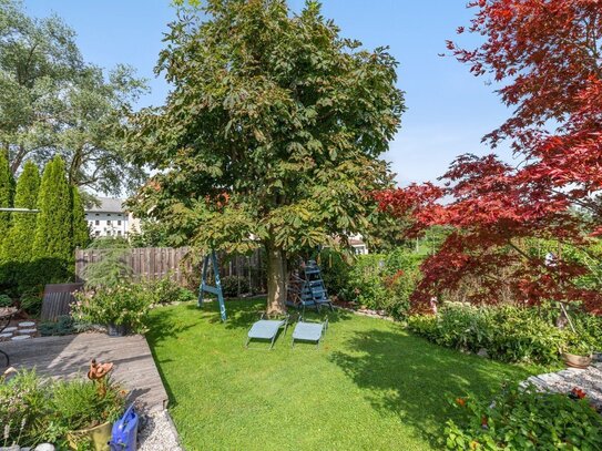 Provisionsfrei - Zum Wohlfühlen - Eigener Garten, geschmackvolle Ausstattung, sonniger Balkon