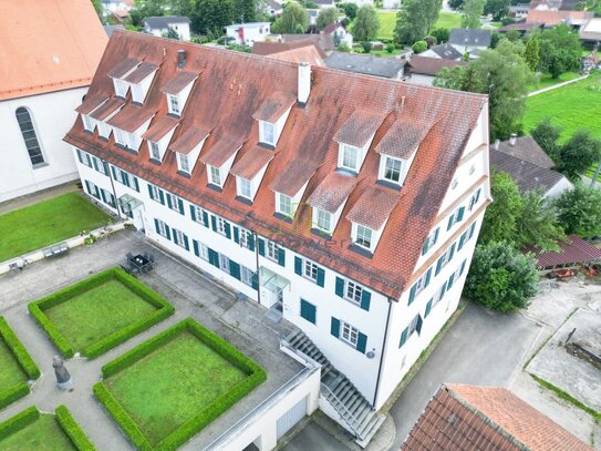 Einzigartige 3-Zimmer-Wohnung in historischem Kloster - Modernes Wohnen im Herzen von Unlingen