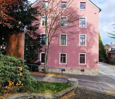 Schwarzenberg: Großzügige 4-Zimmerwohnung an der Altstadt mit Gartennutzung