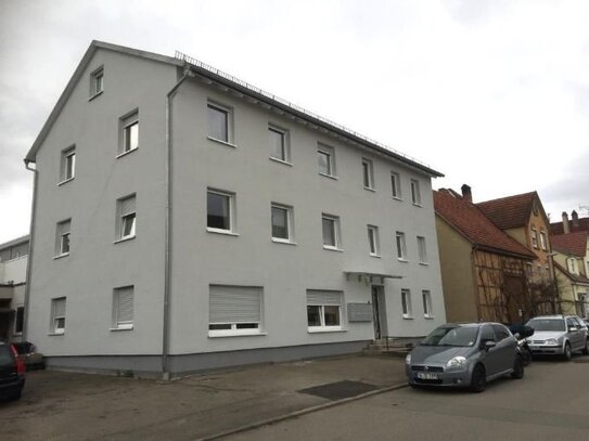 Moderne Zweizimmerwohnung mit Balkon und AAP, kurzfristig frei