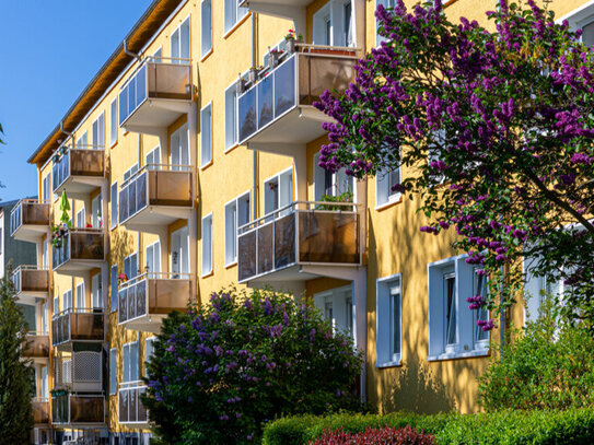 In Sanierung Charmante Dachgeschoss-Wohnung