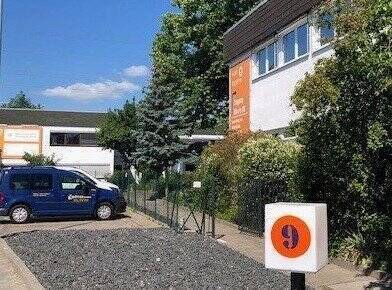 Büro (Nr.9) hell und freundlich, Designboden, schnelles I-Net, Top Verkehrsanbindung !