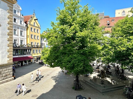 Einzigartige Immobilienrarität: Historisches Stadthaus in Ecklage am Kohlenmarkt!