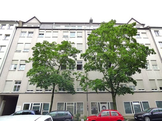 Schöne 1-Zimmer-Wohnung mit 36 m² in Nürnberg-Steinbühl, mit Aufzug und Lagerabteil. Energiebedarf des Gebäudes: B.