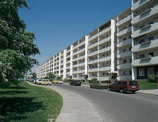 2-Zimmer-Wohnung (WBS), Balkon, 6. Etg. ohne Aufzug