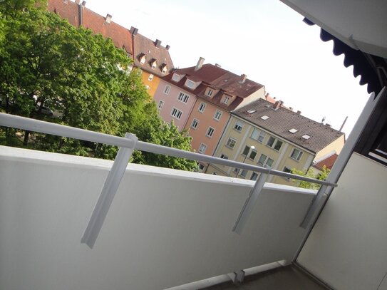 Selbstnutzer/Kapitalanleger: 2-ZW, Top-Lage, Balkon mit Fernsicht, Schweinfurt-Innenstadt