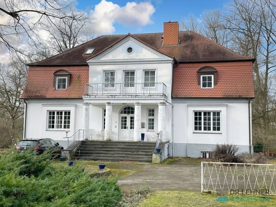 Charmantes Herrenhaus am Flüsschen "Schilde"! Mehrgenerationswohnen möglich!