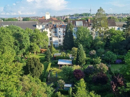 Großzügige Wohnung, energetisch top modernisiert - 3 Zimmer, Balkon