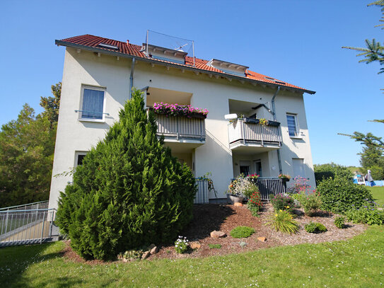 tolle, helle Zweiraumwohnung mit Balkon im Erdgeschoss(WE019)