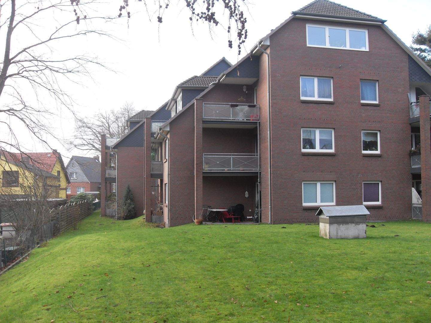 Schöne helle vermietete 2- Zimmer Wohnung in Hamburg-Schnelsen